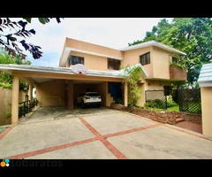 VENDO CASA EN ARROYO HONDO VIEJO EN ESQUINA - 4