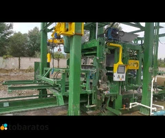 MÁQUINA DE BLOQUES Y ADOQUINES (AUTOMÁTICA) – 245.000 USD - 3